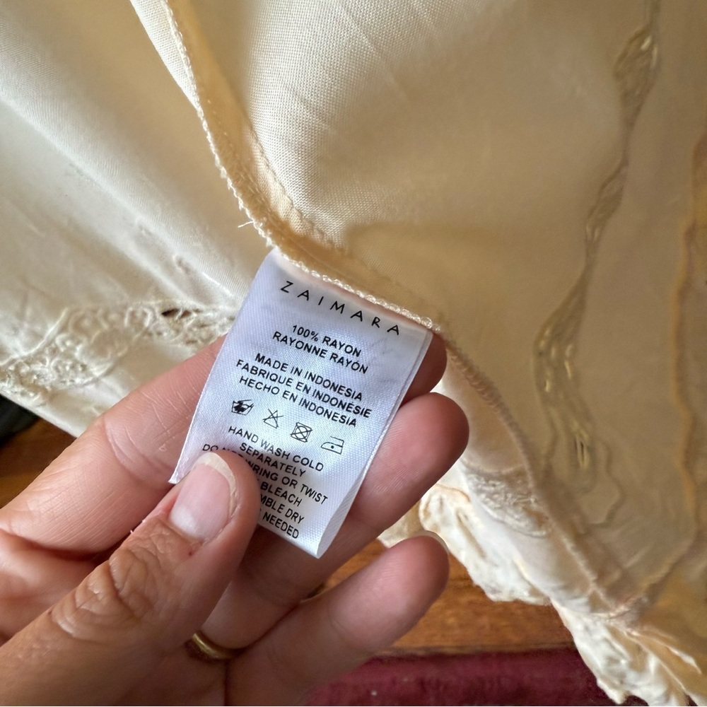 Zaimara Shell Kimono - Picture 7 of 9
